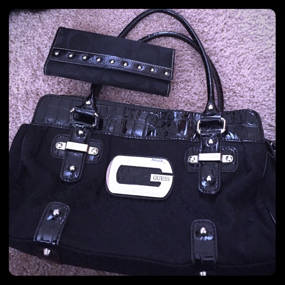 Guess purse and wallet combo!
