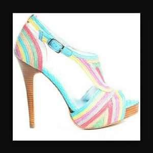 🎉💕HP💕🎉 REPORT SIGNATURE RAFFIA SANDAL!!!!