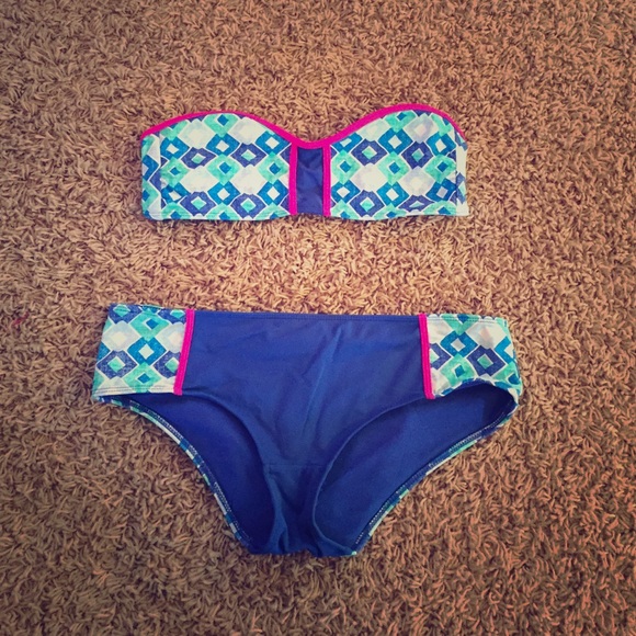Hollister bikini*******ON HOLD until 2/25*********