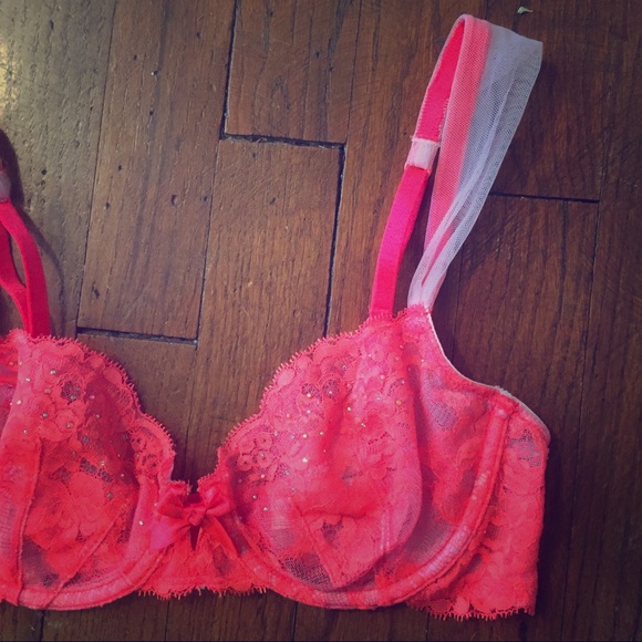 Victoria's Secret Tops - Bundle! 💞💓💖💕💛💙💜❤️