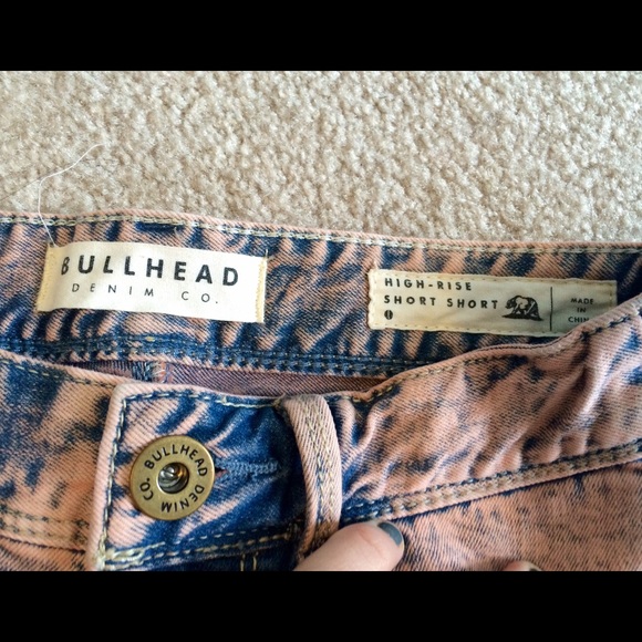 Bullhead shorts - Picture 2 of 3