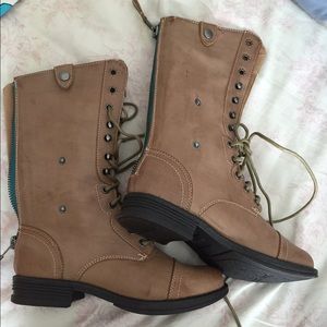 NWOT Madden girl combat boots