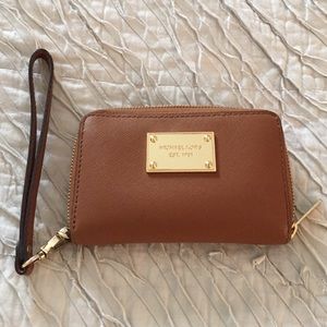 Michael Kors wristlet