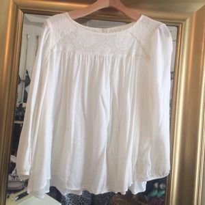 American Eagle Ivory Flowy Top with lace details