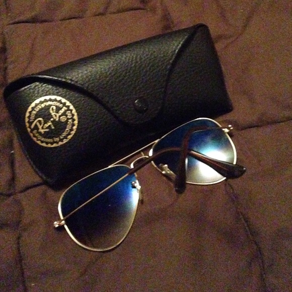 Super sale! Ray ban aviator sunglasses