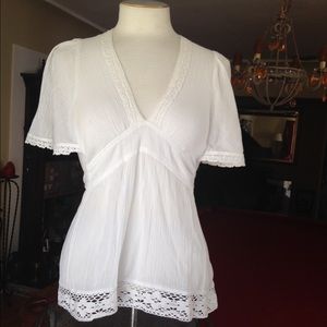 Adorable white blouse