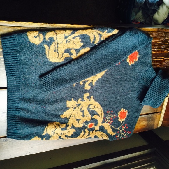 H&M Sweaters - Oversized H&M turtleneck sweater