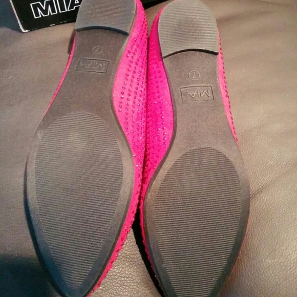 NWOT 🎀Ruby red Crystal flats🎀 - Picture 2 of 3