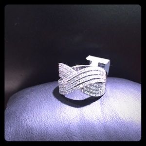 Cocktail ring