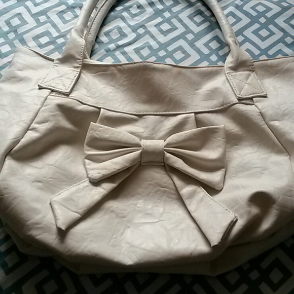 Handbags - White Tote Handbag