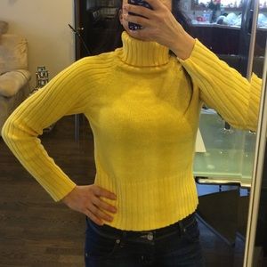 Yellow Turtleneck Sweater Small, tag says M