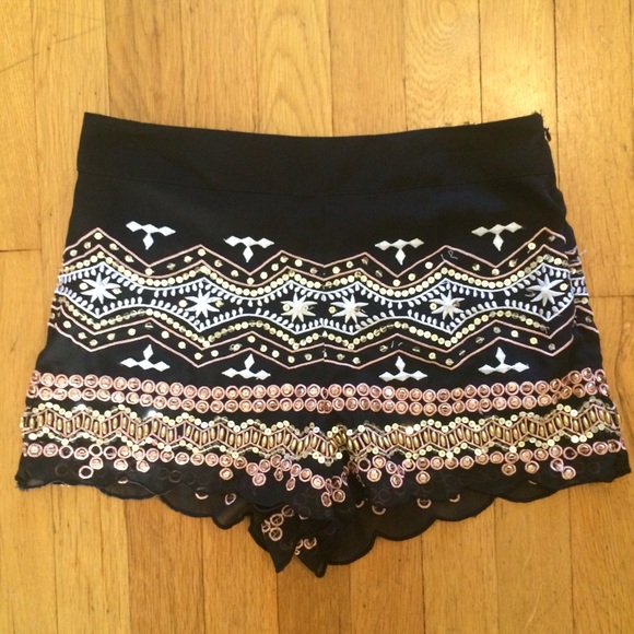 🚫SOLD🚫 Beaded black high-waisted shorts