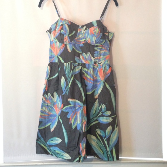 SOLD! ⭐️Host Pick!⭐️ Lauren Conrad Flower Dress - Picture 2 of 4