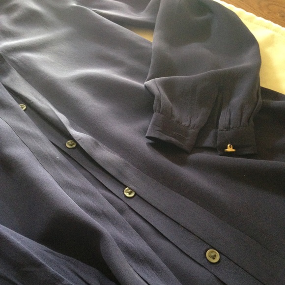 -SOLD- Navy Blue Banana Republic Blouse - Picture 3 of 4