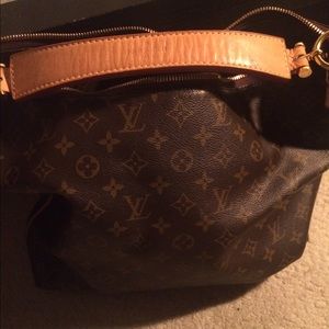 Louis Vuitton purse