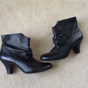 Steve Madden Betsey Black Leather Slouch Boots