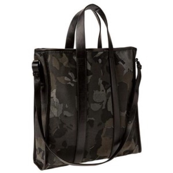 EUC Gap black camo floral canvas bag