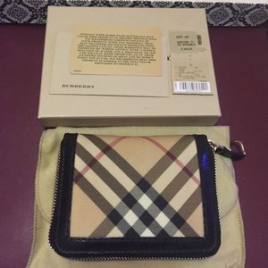 😍100% authentic Burberry wallet