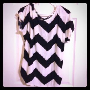 Large black and white stretchy SOLD