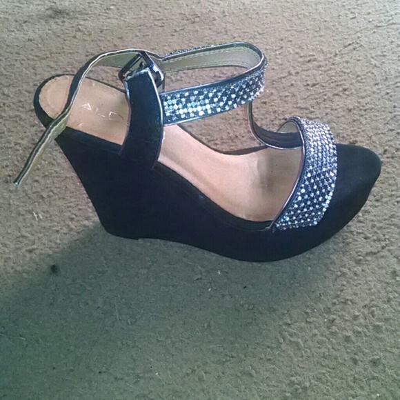 Aldo black Wedges