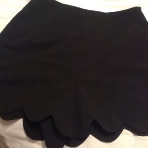 High waisted scalloped shorts