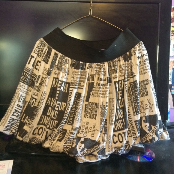 Newspaper skirt