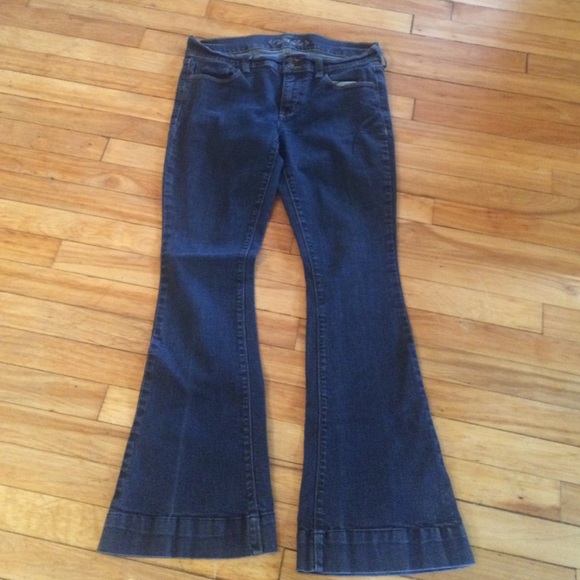 Old navy size 8 ultra blue jeans