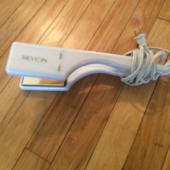 Revlon hair straightener