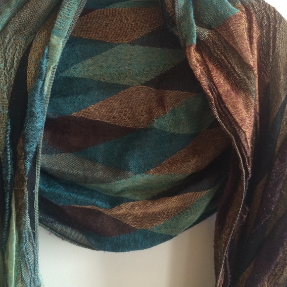 Scarf - Picture 2 of 2