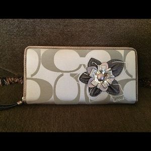 Authentic Coach Wallet Never Used