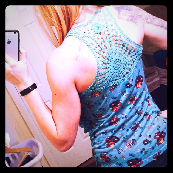 Racer back tank - Picture 1 of 3