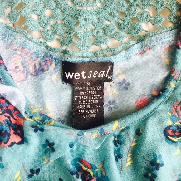 Racer back tank - Picture 3 of 3