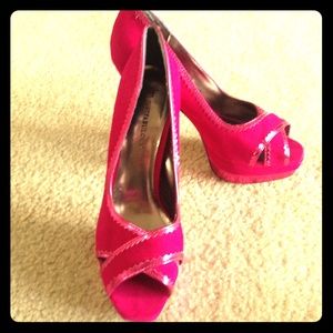 ***BUNDLED 😎😎Pink JustFab high heels!