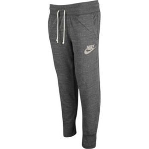 Nike Capri sweatpants in Grey