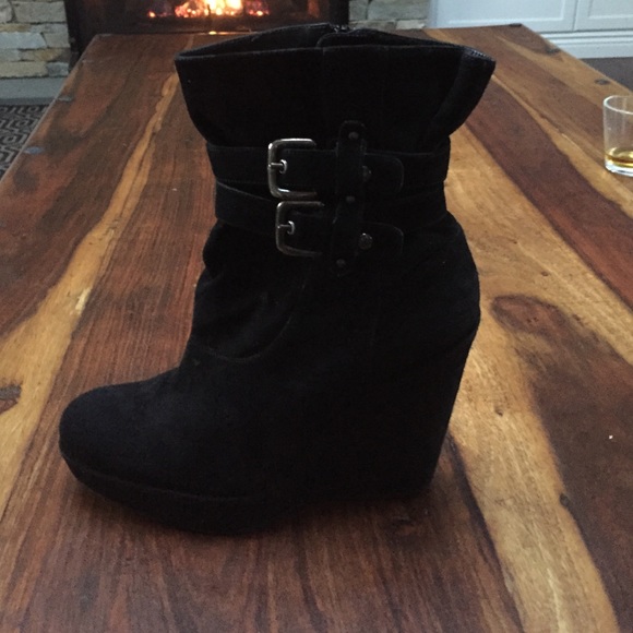 Stuart Weitzman "Wedgeholster" boot