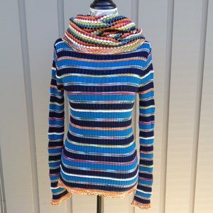 Colorful cowl neck