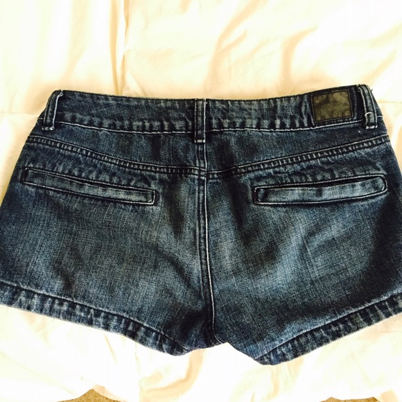 AE denim shorts - Picture 2 of 4