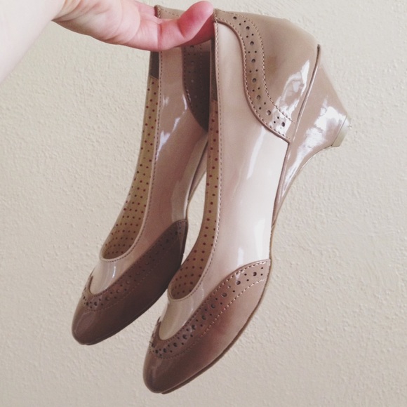 Bait Footwear paten leather kitten heels Sz 6.5/7