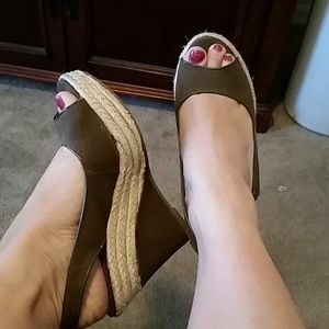 Jessica Simpson wedge