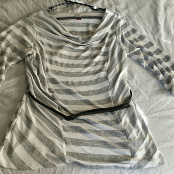 Cute 2XL dress shirt only worn once