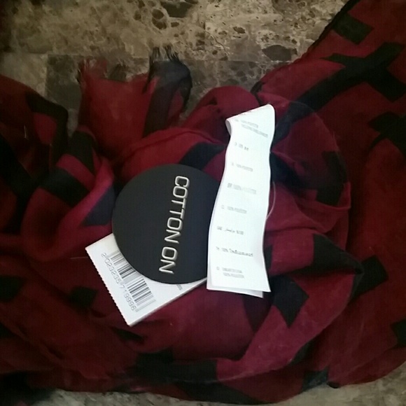 Scarf - Picture 2 of 3