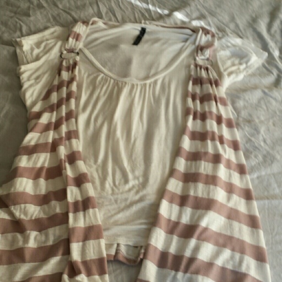 Super cute top size 2XL