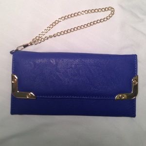 NWOT 💙Royal blue clutch/wallet💙