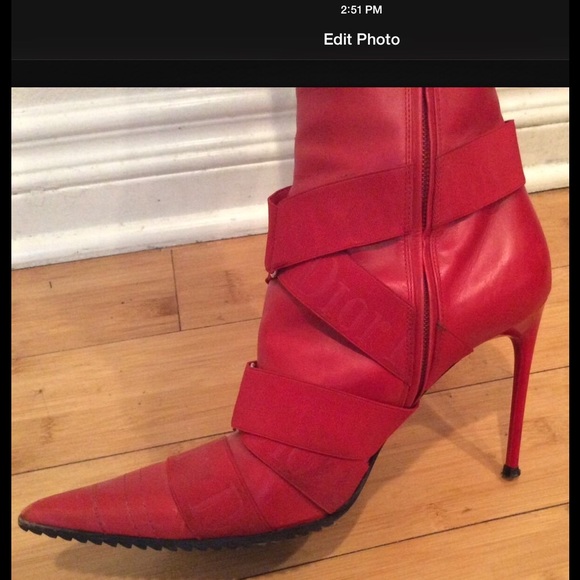 Christian Dior red boots with heels. - Picture 4 of 4
