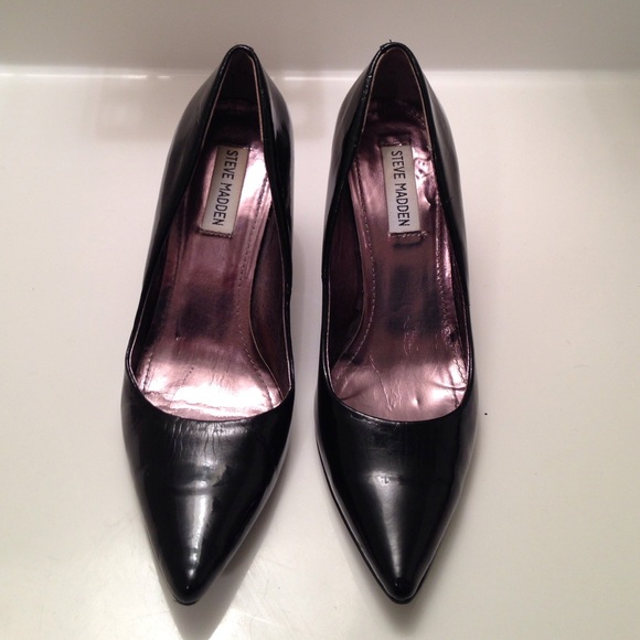 Black pointy toe heels.