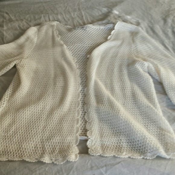 Cute white Large sweater