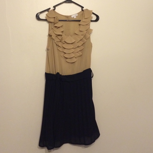 Ruffle dress charming Charlie