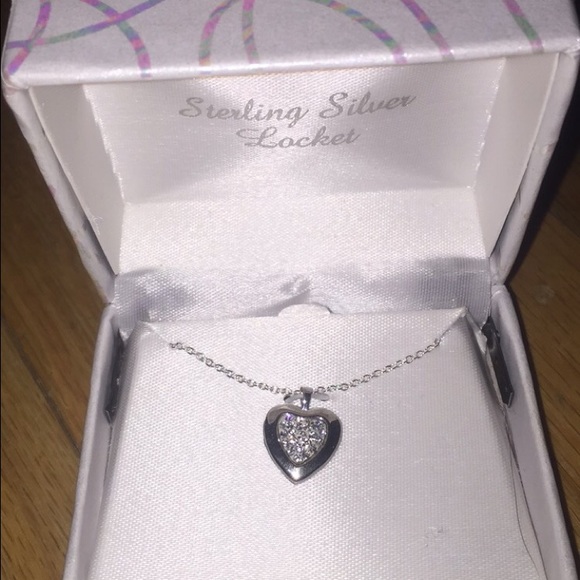 Brand new heart necklace
