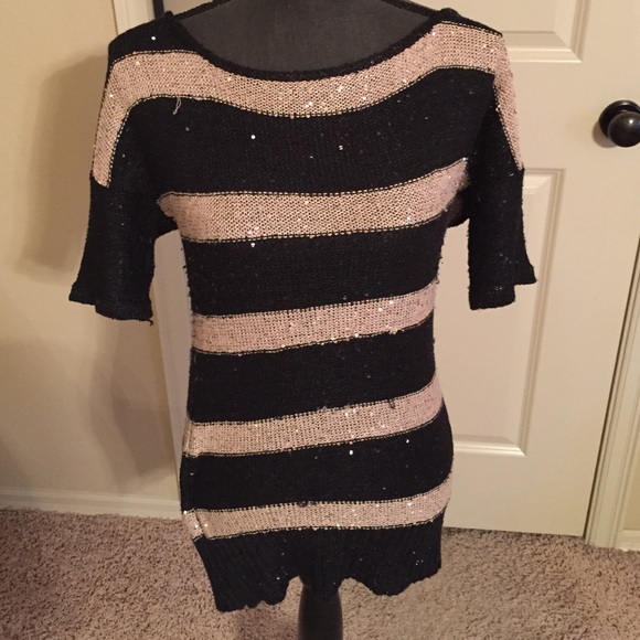 Jazzy sweater with sparkles!
