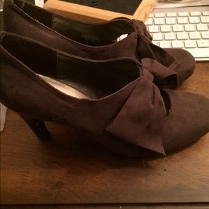 The Lottery by Ann Marino size 7